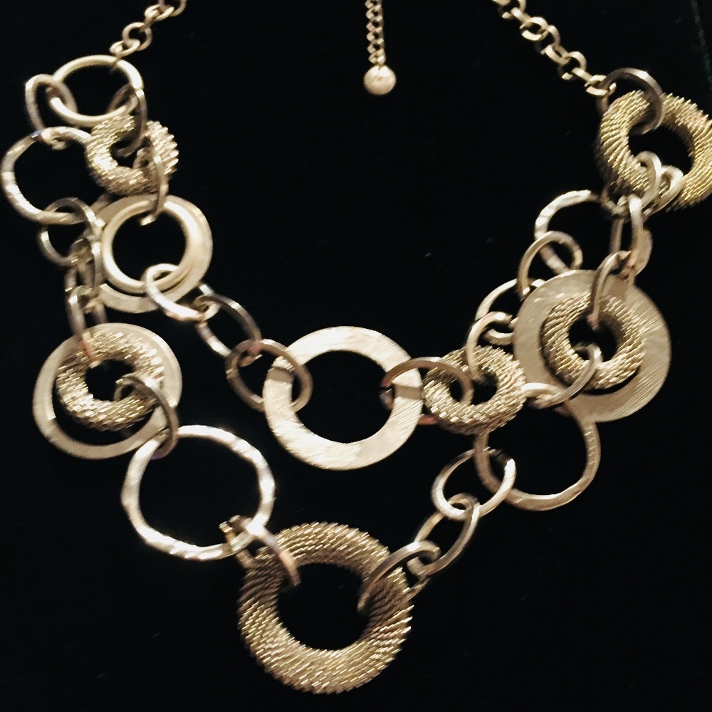 Loft Fashion Silver Multi-Texture Circle Link Necklace